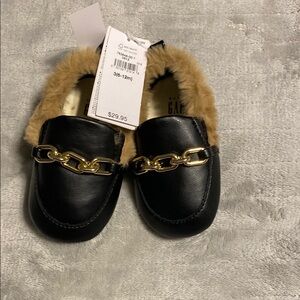 Gap Black Baby Moccasins with Gold Chain